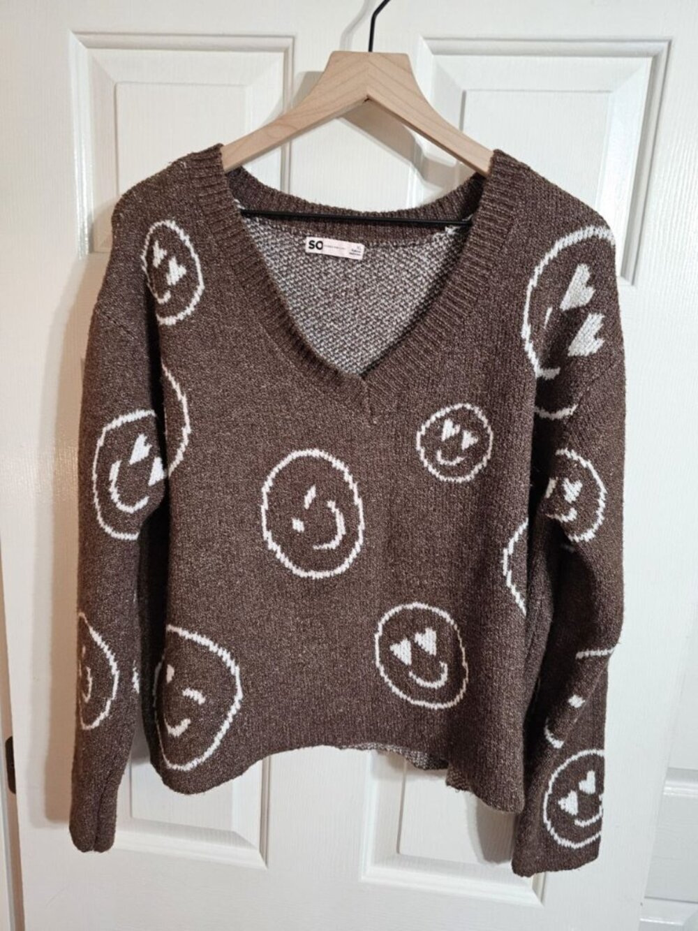 SO Goods For Life XL Brown V-Neck Sweater Smiley Face Print Y2K Retro Knit Top - Picture 2 of 6